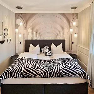 Boutique Post Hotel